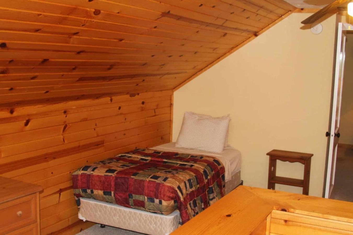 Bayview Resort Sunset Lookout Cabin 6 Saint Germain 외부 사진