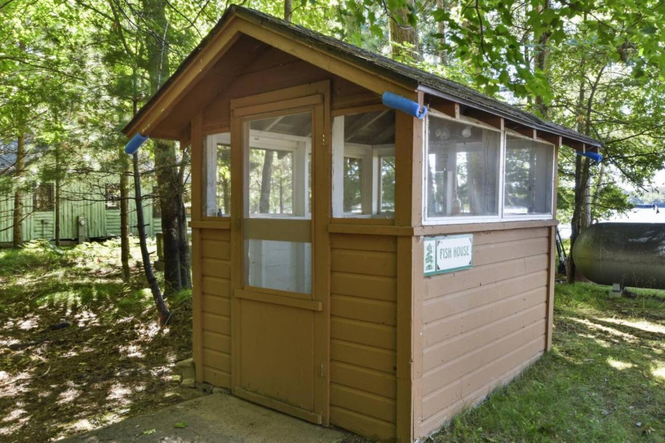 Bayview Resort Sunset Lookout Cabin 6 Saint Germain 외부 사진